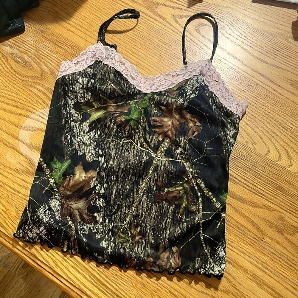 Wilderness Dreams camouflage cami, size small.